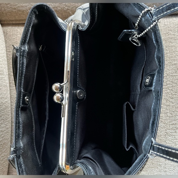 Authentic Coach Handbag - Picture 5 of 9